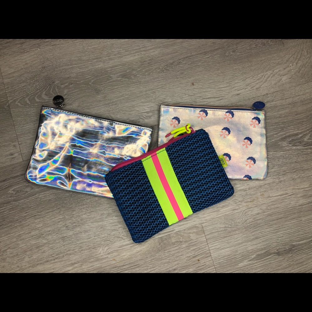 Neon/matilic makeup bags